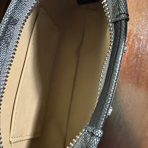 MICHAEL Michael Kors Black and Gray Logo Belt Bag - New in Box - Picture 4 of 6